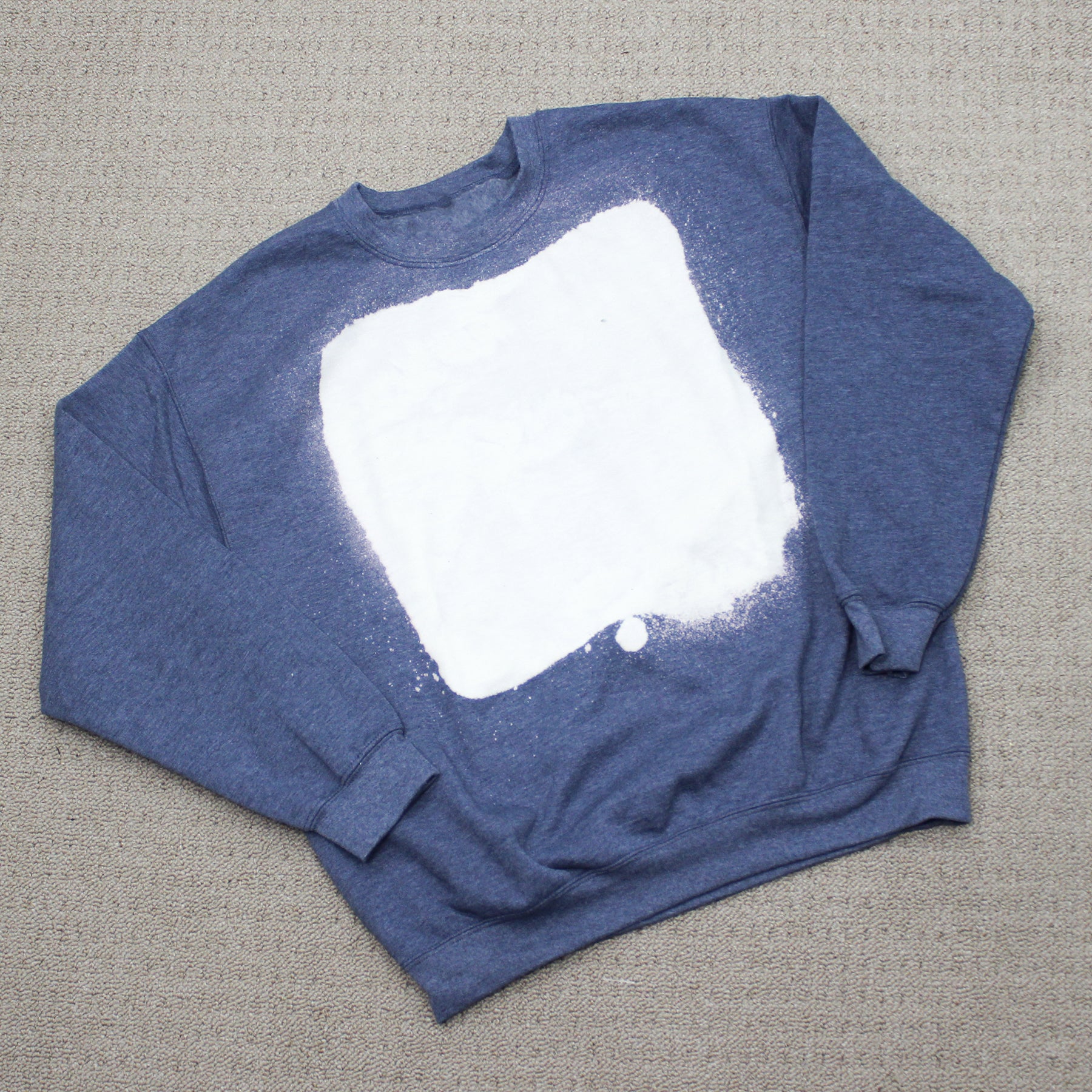 Blue outlet sweatshirt bleached